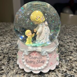 Precious moments glitter snow globe(cherish Every Step) “ beautiful dreamer”